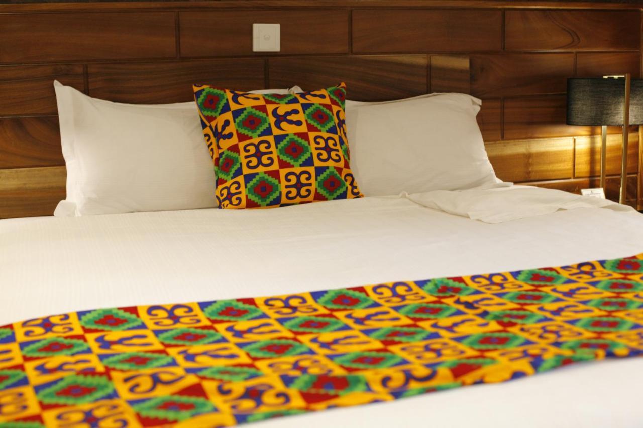 Airport West Hotel Accra Exterior photo
